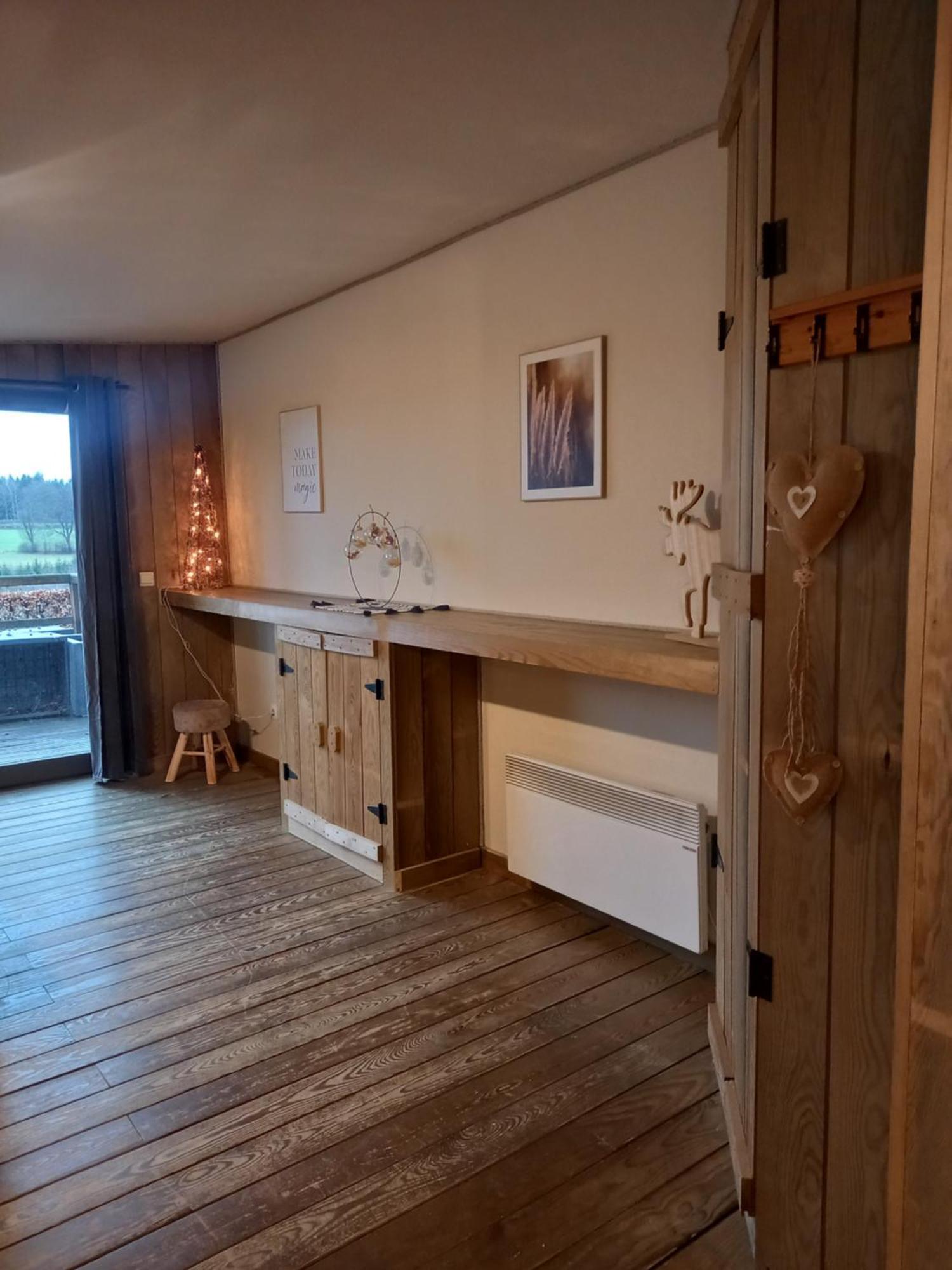 Le Chalet Du Lac Villa Робервил Екстериор снимка
